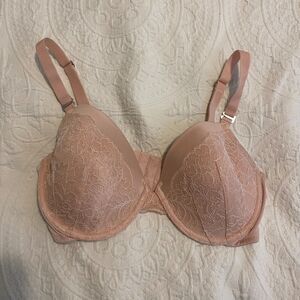 Fredericks of Hollywood size 34DD Light Pink Lace Barbie Underwire T Shirt Bra